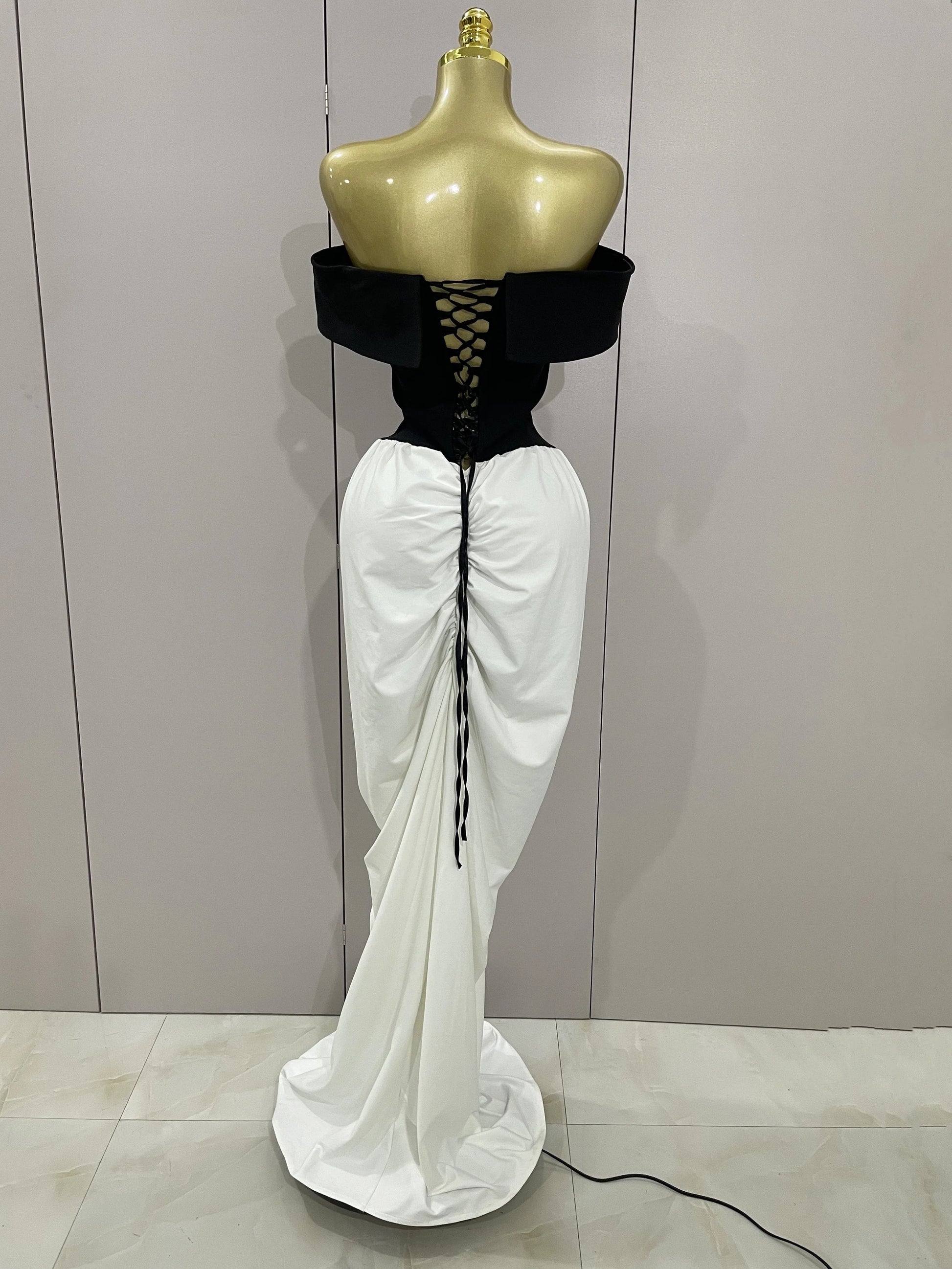 Sexy V Neck off-The-Shoulder Black And White Splicing Mermaid Floor-length dress Women Formal Evening Birthday Party Dress