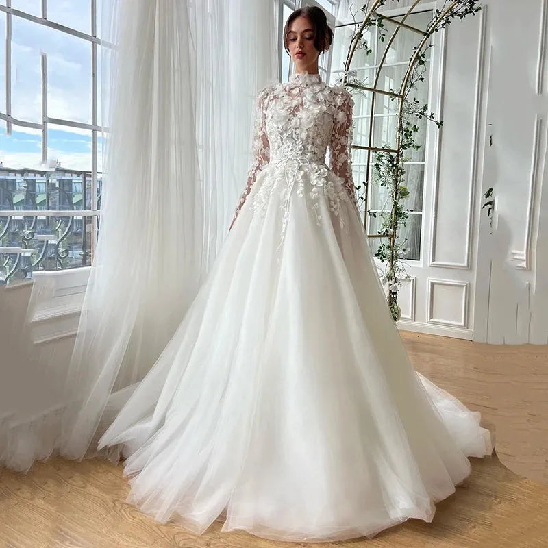 Elegant A-Line Wedding Dresses Long Sleeve Applique Long Wedding Gowns