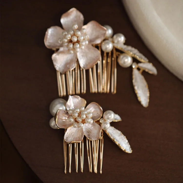 Vintage Gold Color Hair Comb Clip Flower Leaf Head Piece For Brides Bridesmaids Pearl Hairpin Bridal Jewelry Wedding Accessories a