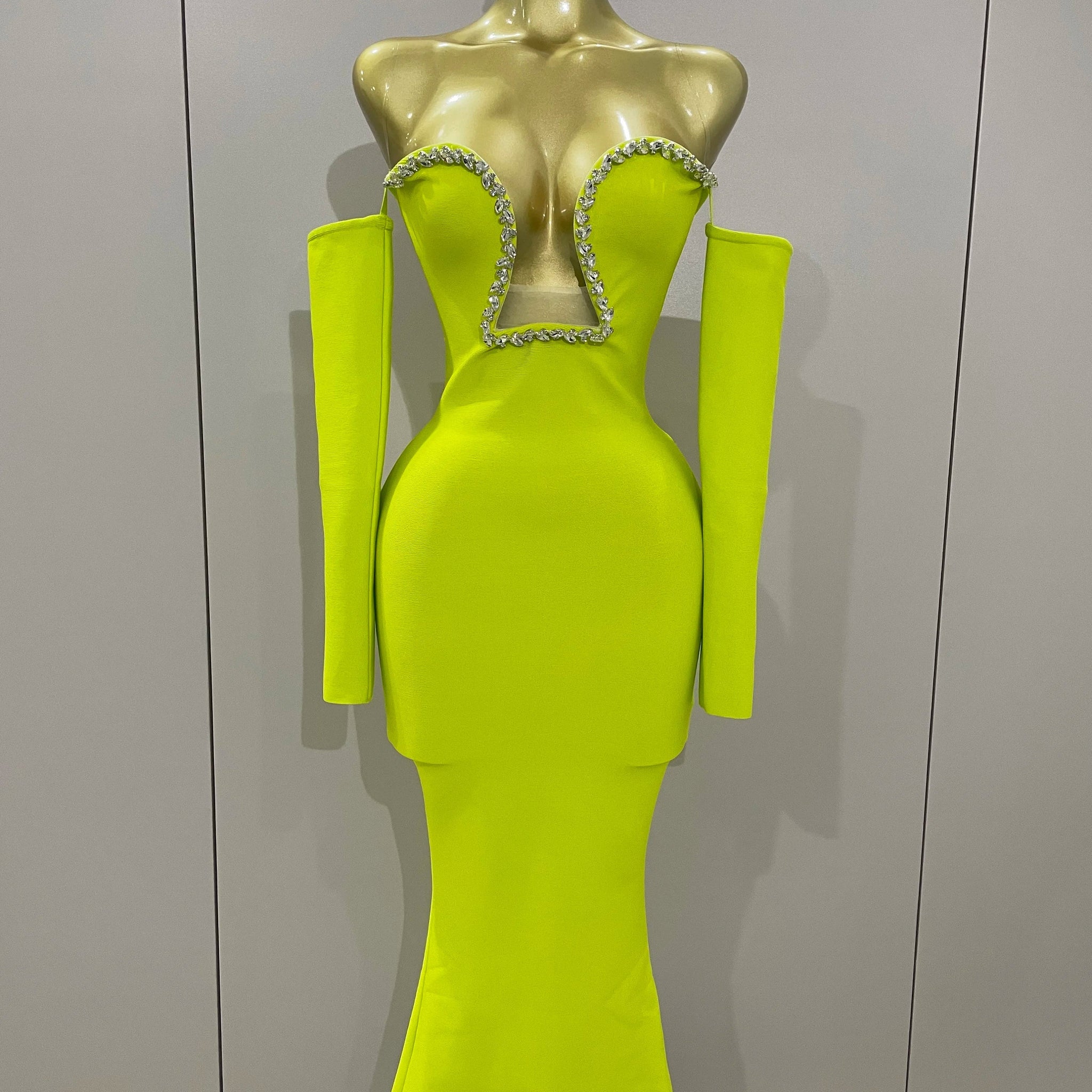 Sexy Off Shoulder Luxury Diamonds Long Bodycon Bandage Dress Women Celebrity Elegant Prom Gown Birthday Club Cocktail Dress Fluorescent Green
