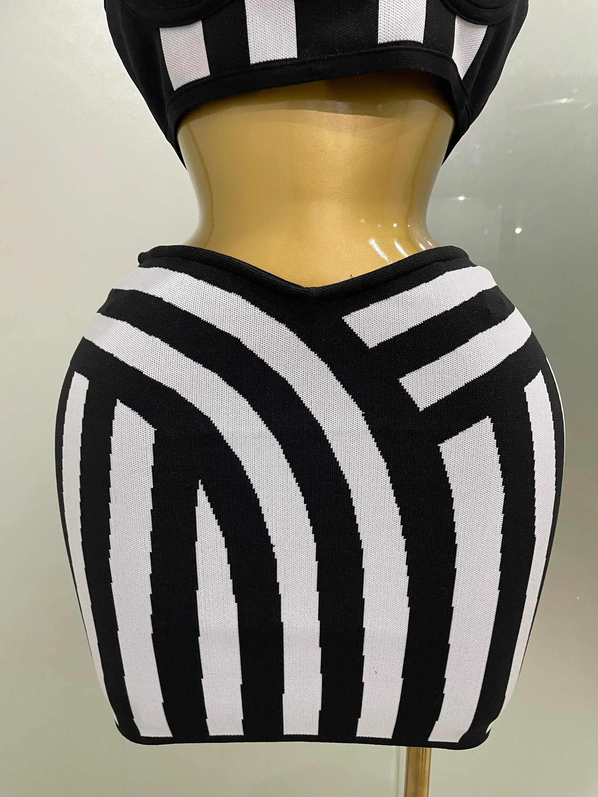 Women Celebrity Sexy Jacquard Black White Two Piece Bodycon Striped Bandage Skirt Set Designer Evening Party Dress