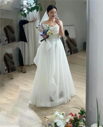 Vestido de novia de princesa elegante con cuello en V, sesión de fotos de Corea, vestido de novia sin mangas de tul suave, vestidos de novia hasta el suelo hechos a medida