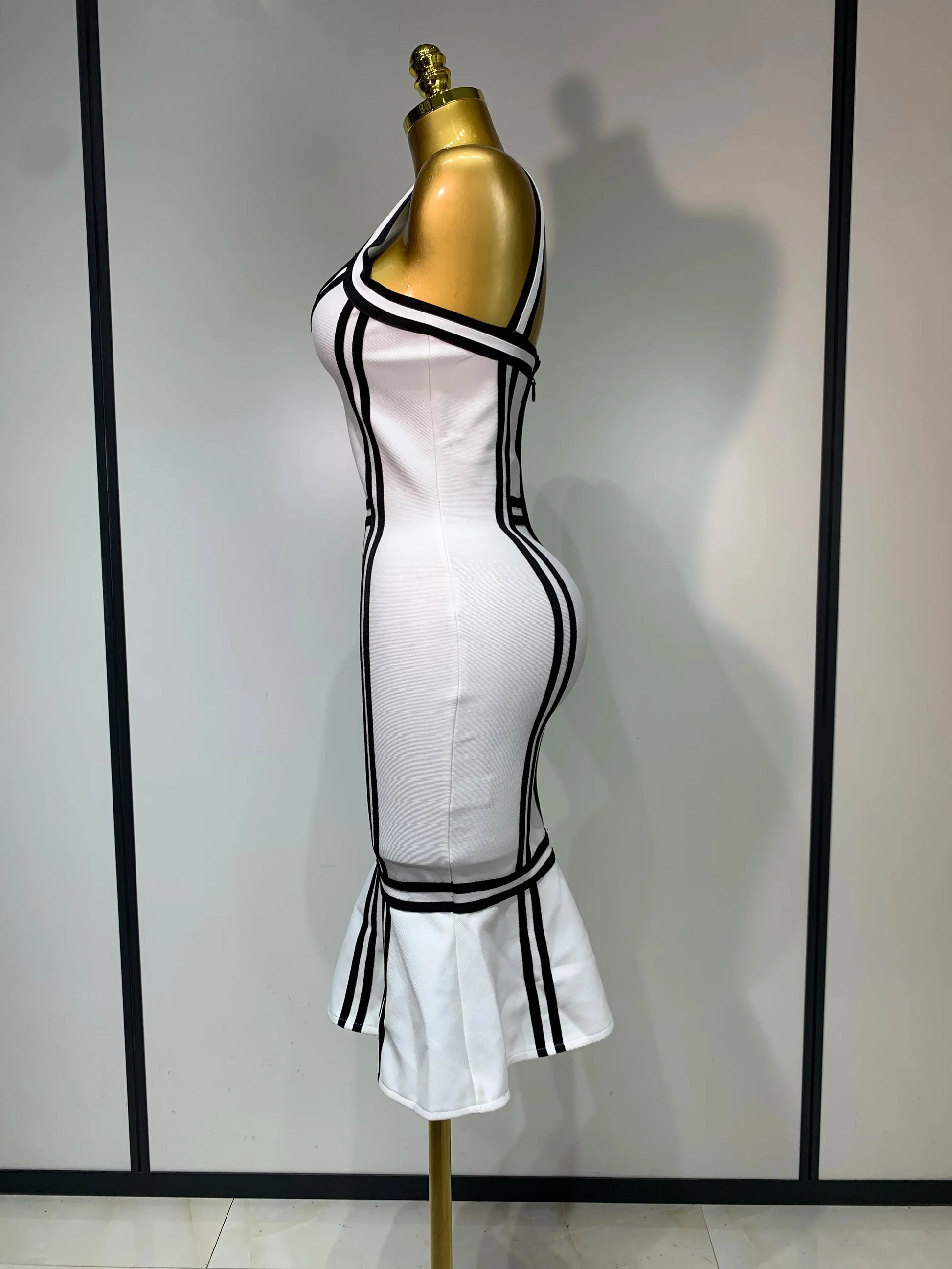 Women Sexy Backless Ruffled Edge Bodycon Bandage Dress Celebrity Elegant Evening Party Luxury Birthday Club Dress