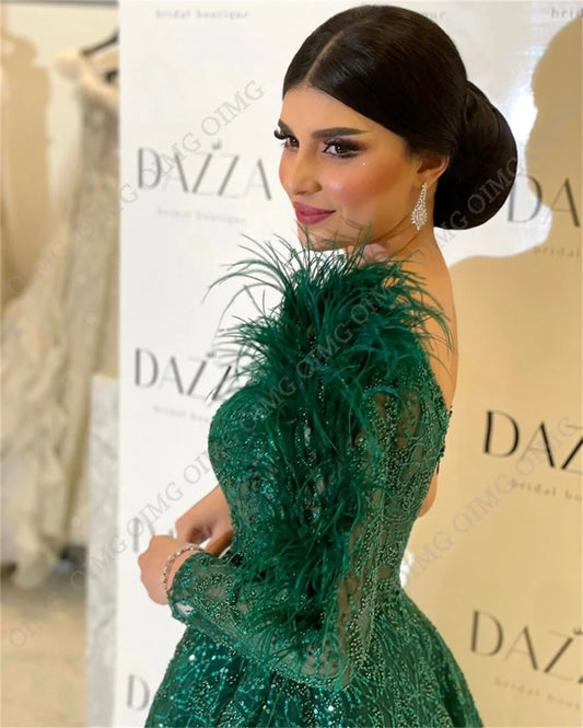 Sansa Luxury فساتين سهره فاخره Sequins On Sleeve 2023 Green Mini فساتين للحفلات الراقصة Sexy Ostrich Hair Beading Prom Dress