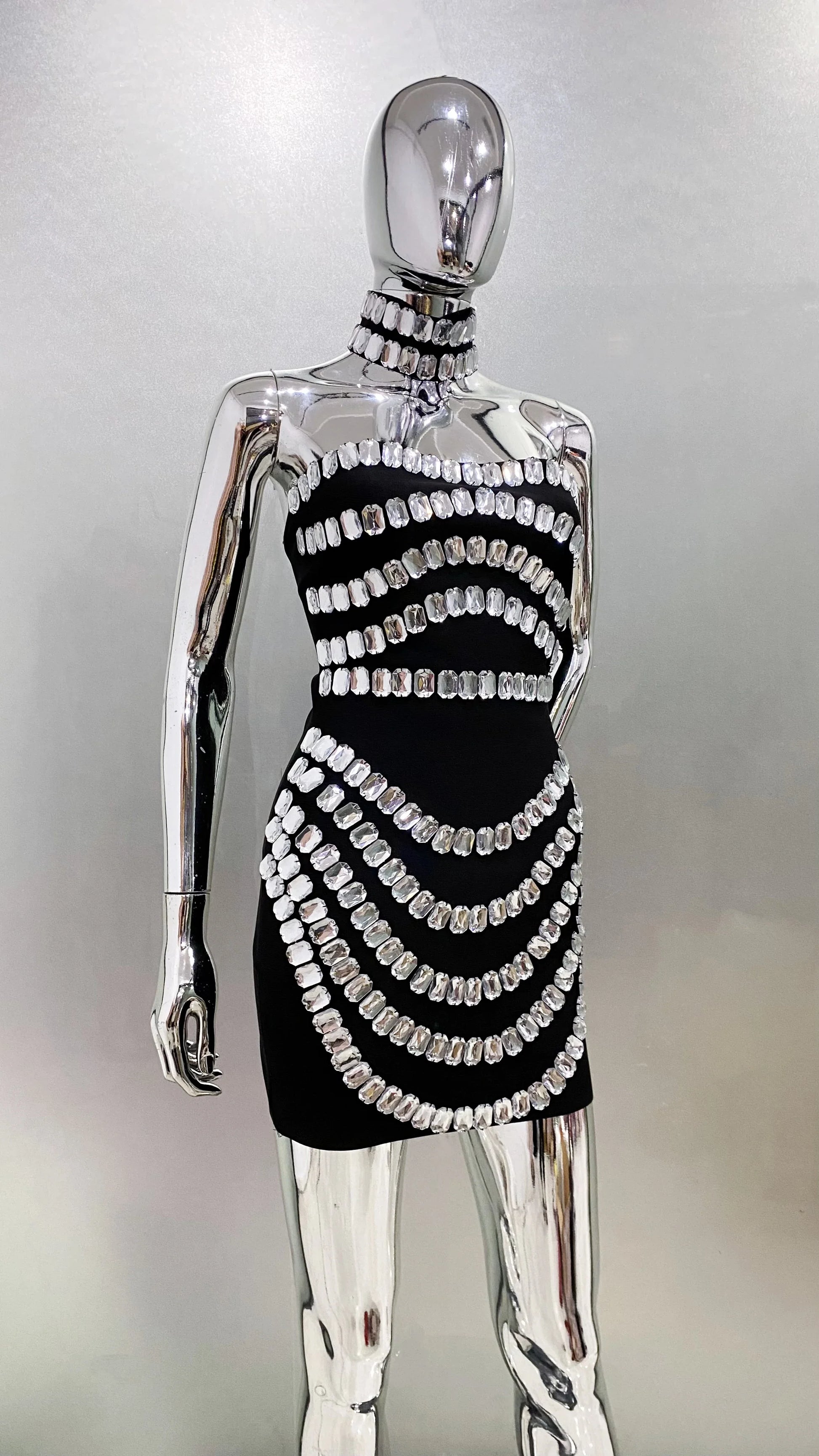 Spring Women Sexy Strapless Big Crystak Bodycon Mini Bandage Dress Necklace Fashion Celebrate Nightclub Party Dress