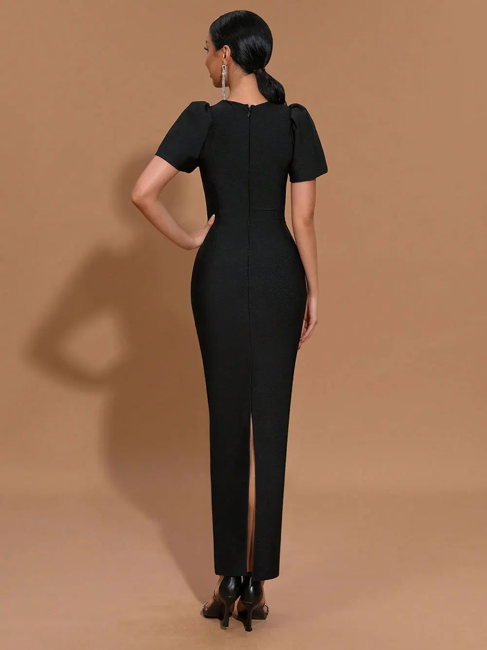 Sexy Women Three-Dimensional Heart-Shaped Design Hollow Bandage Dress O-Neck Short Sleeved Bodycon Black Long Dress Vestido