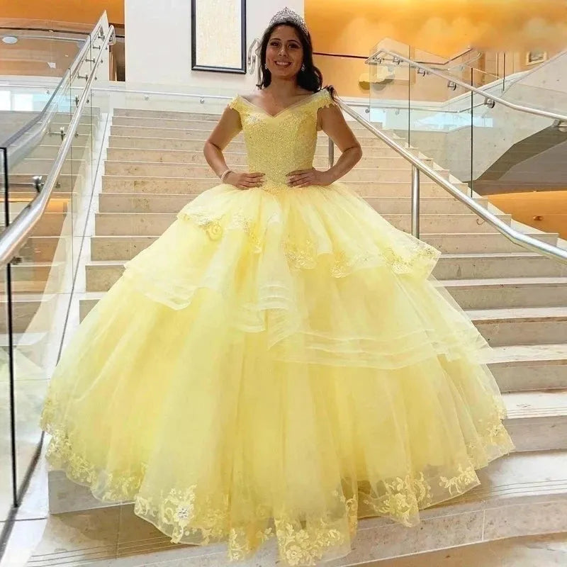 Yellow Ball Gown Quinceanera Dresses V-neck Sweet 16 Gowns Vestidos De