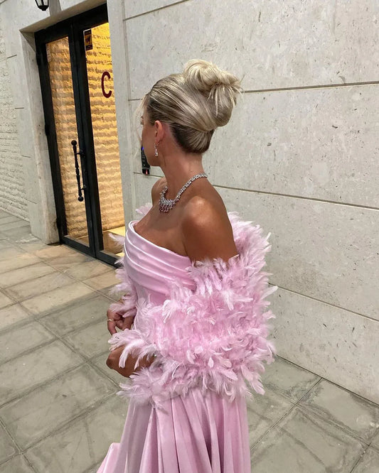 Exquisite Satin Pink Prom Dresses Feathers Strapless Corset Off The Shoulder Evening Party Gown Night Dress Special Eve