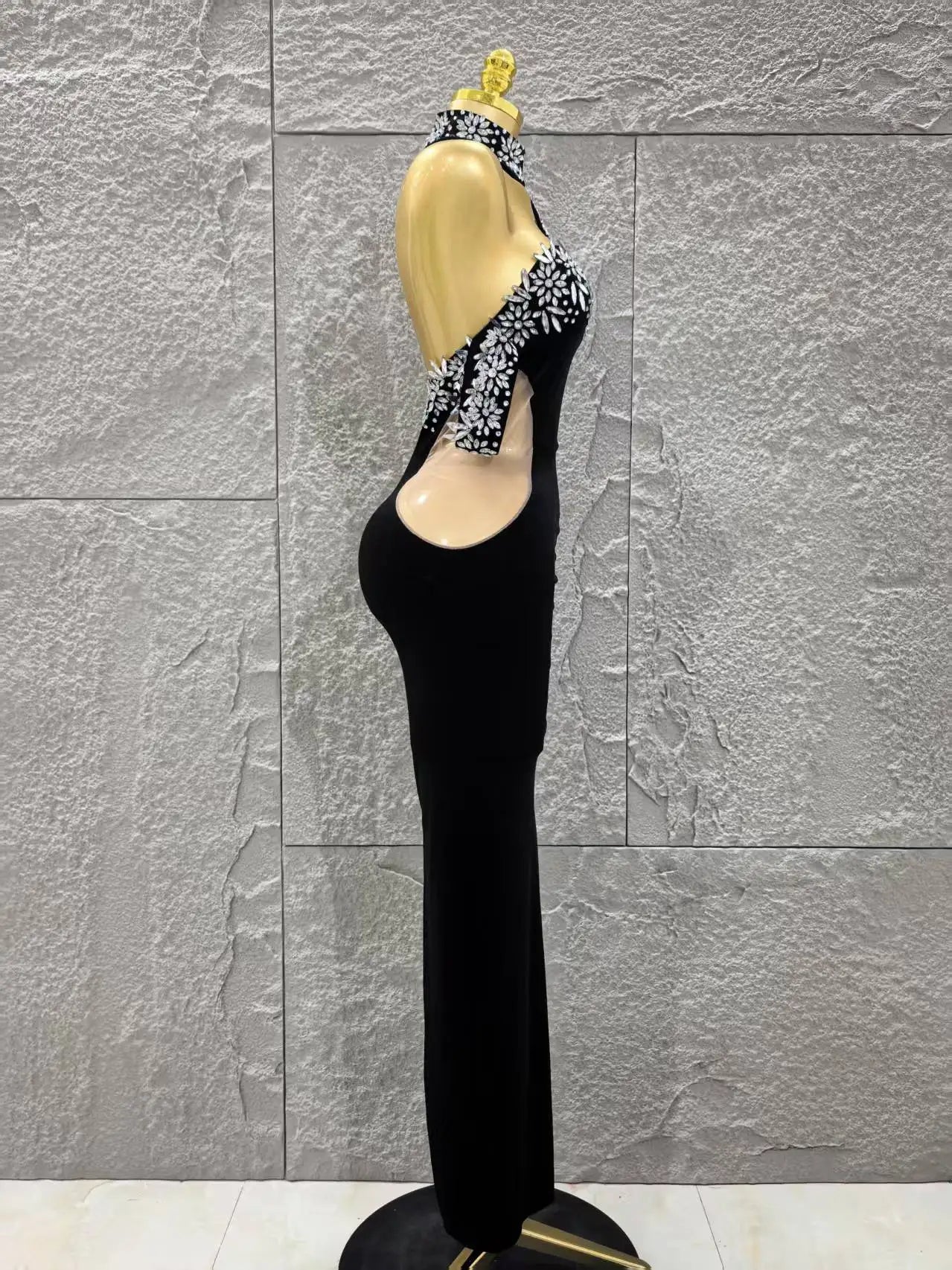 Women Sexy Off the Shoulder Shinning Crystal Bodycon Long Dress Velvet Celebrate Nightclub Party Birthday Dress