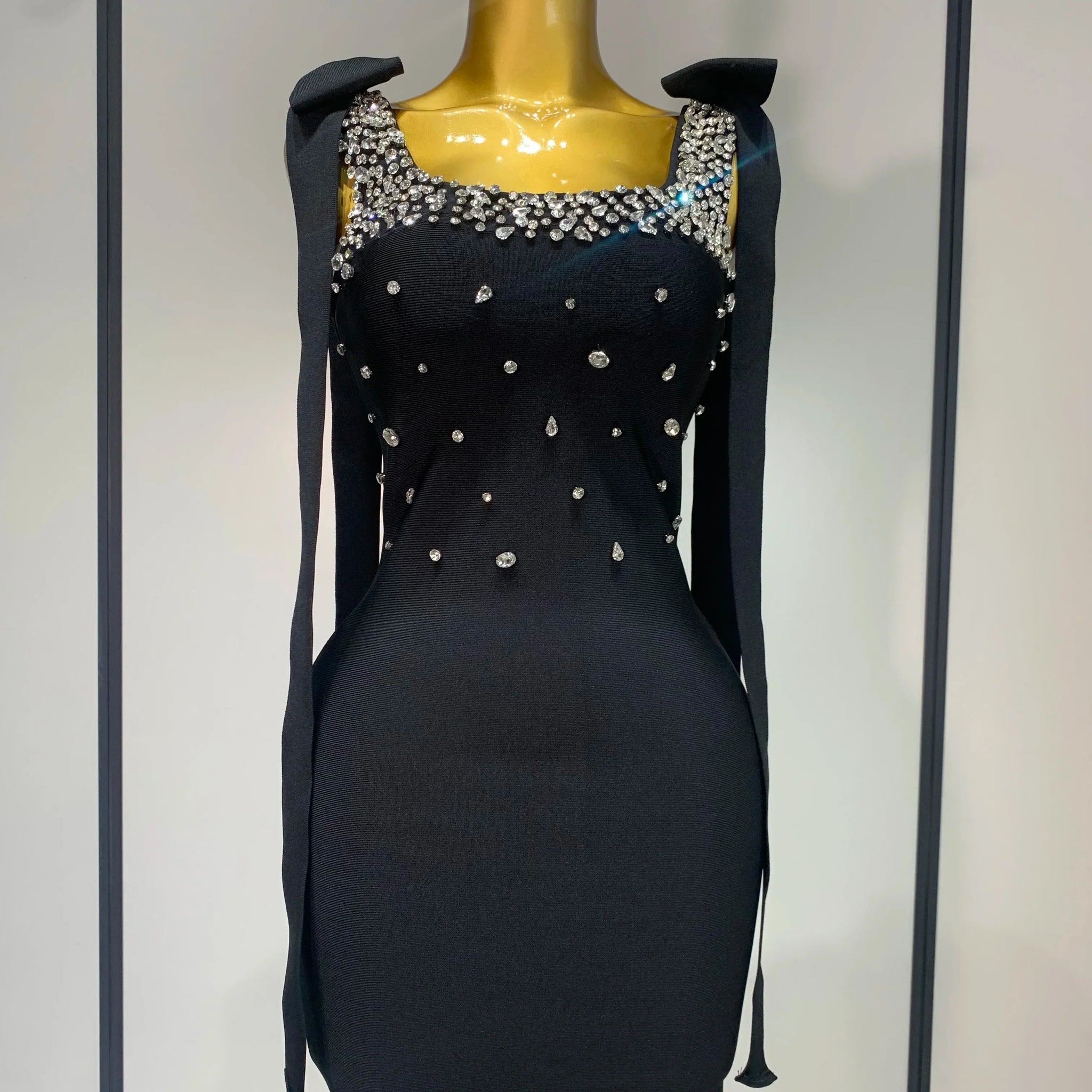 Women Celebrity Sexy Sparly Diamonds Black Mini Bodycon Bandage Dress Elegant Evening Party Luxury Birthday Dresses black