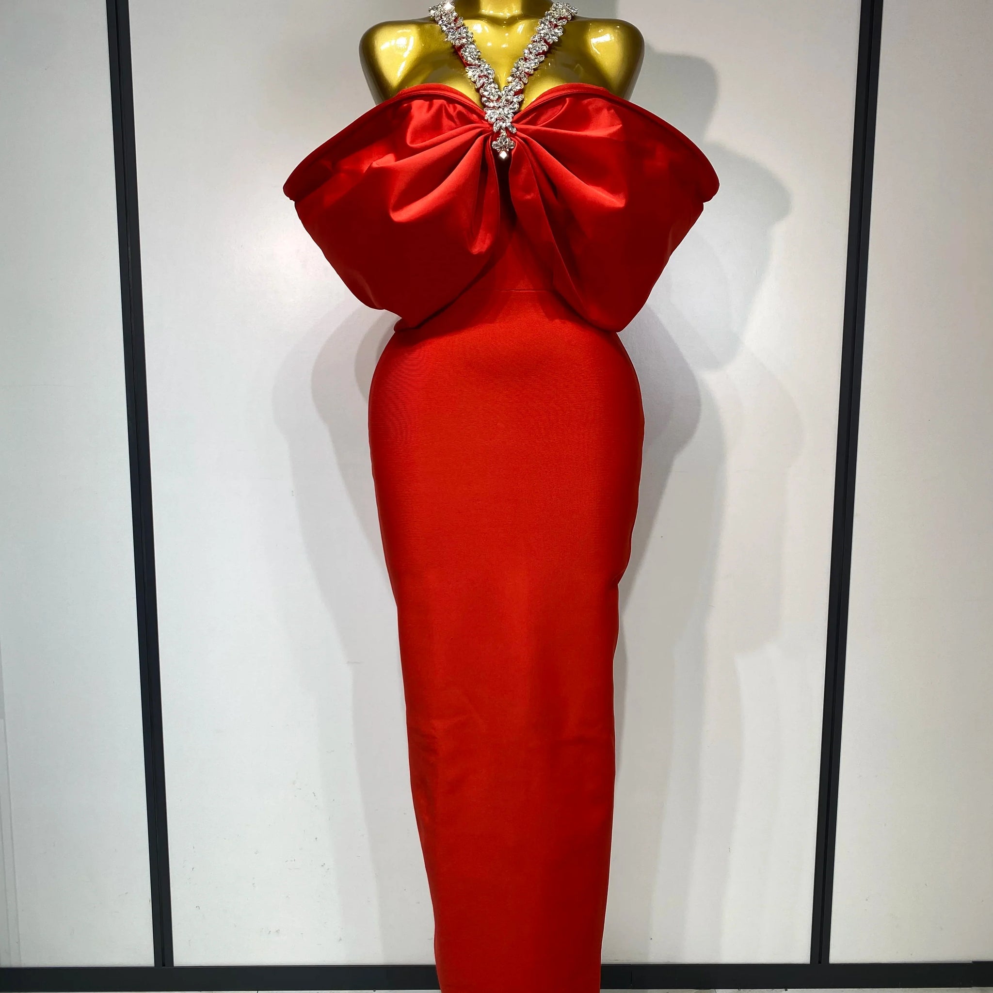 Women Sexy Elegant Halter Off the Shoulder Crystal Bodycon Long Bandage Dress Nightclub Evening Party Luxury Birthday Dress Red