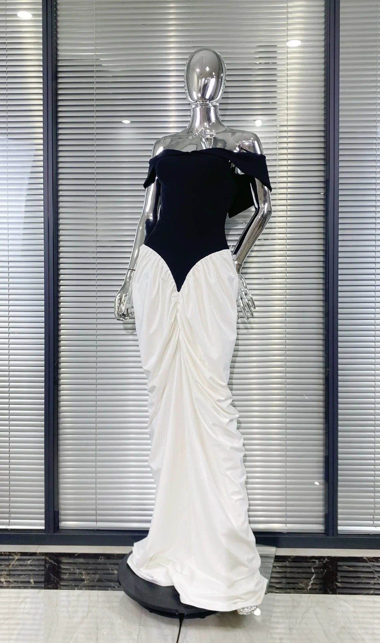 Top Quality Women Sexy Slash Neck Off the Shoulder Laced-up Bodycon Floor-length Dress Evening Party Celebrate Cocktail Outfit