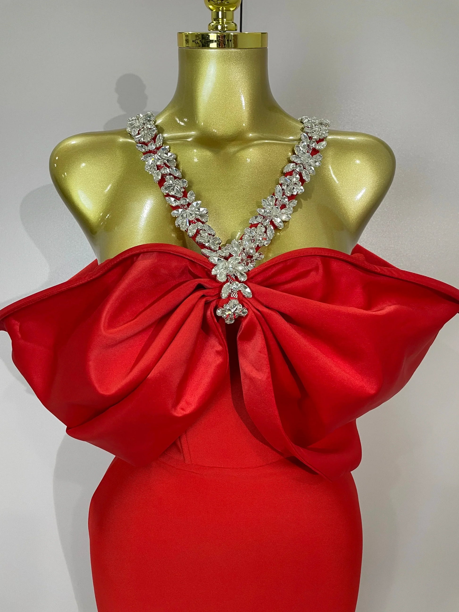 Luxury Rhinestone Chain Red Off Shoulder Vintage Butterfly Chic Bodycon Long Dress Elegant Evening Party Birtyday Clothing