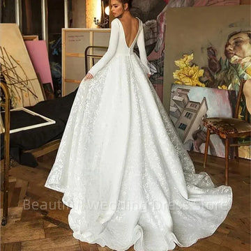 Elegant A-Line Deep V-Ausschnitt Hochzeitskleid für Frauen lange Ärmel Rückenfreier sexy Satin Brautkleider Robe Custom Vestido de Noiva