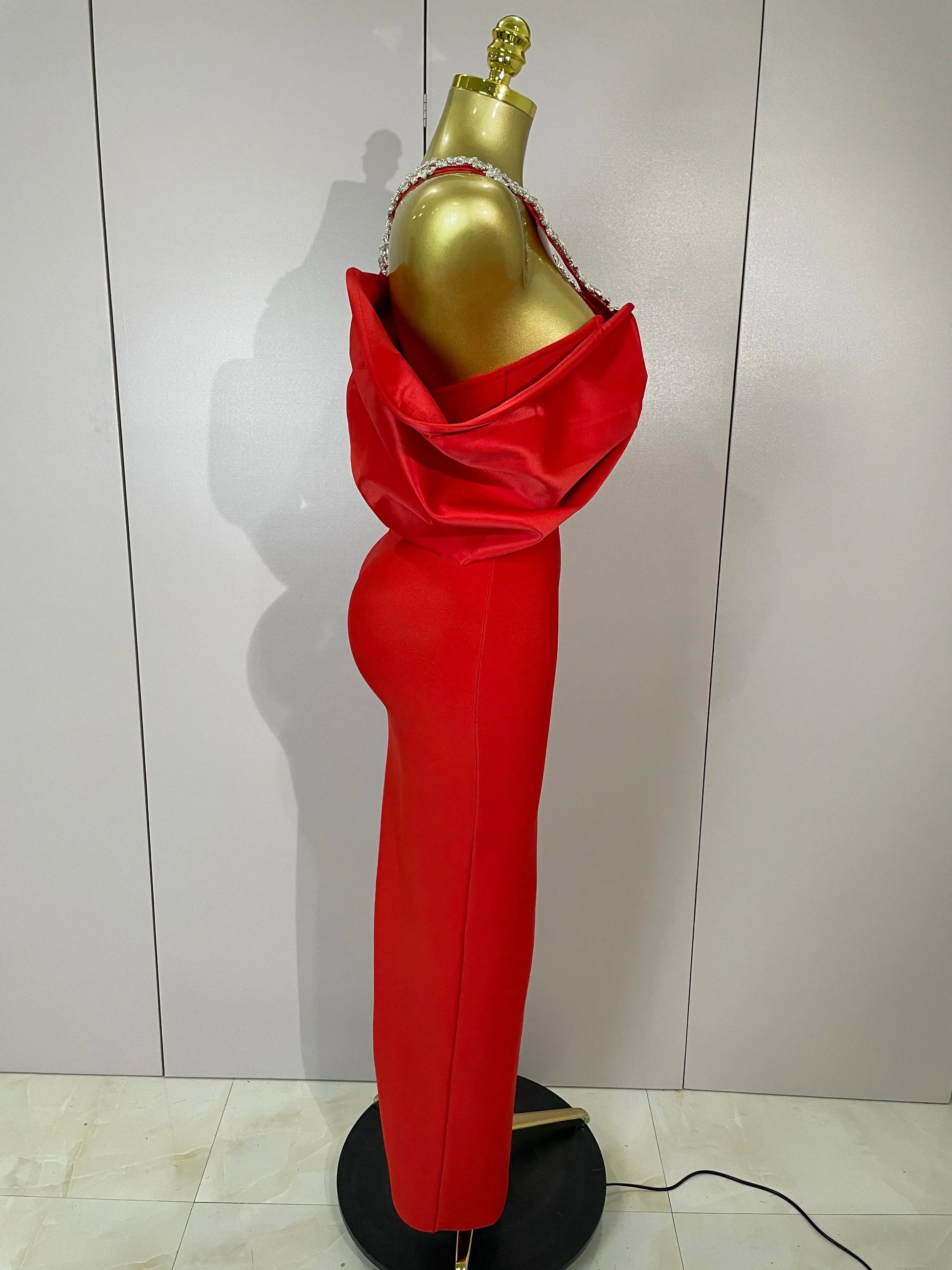 Luxury Rhinestone Chain Red Off Shoulder Vintage Butterfly Chic Bodycon Long Dress Elegant Evening Party Birtyday Clothing