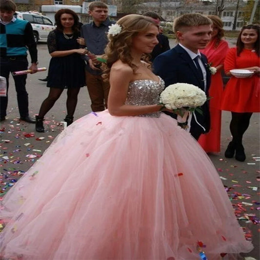 Luxury Pink Quinceanera Dress With Crystal Sweetheart Debutante Vestidos De 15 Quinceañera Tulle vestidos de 15 años Customized