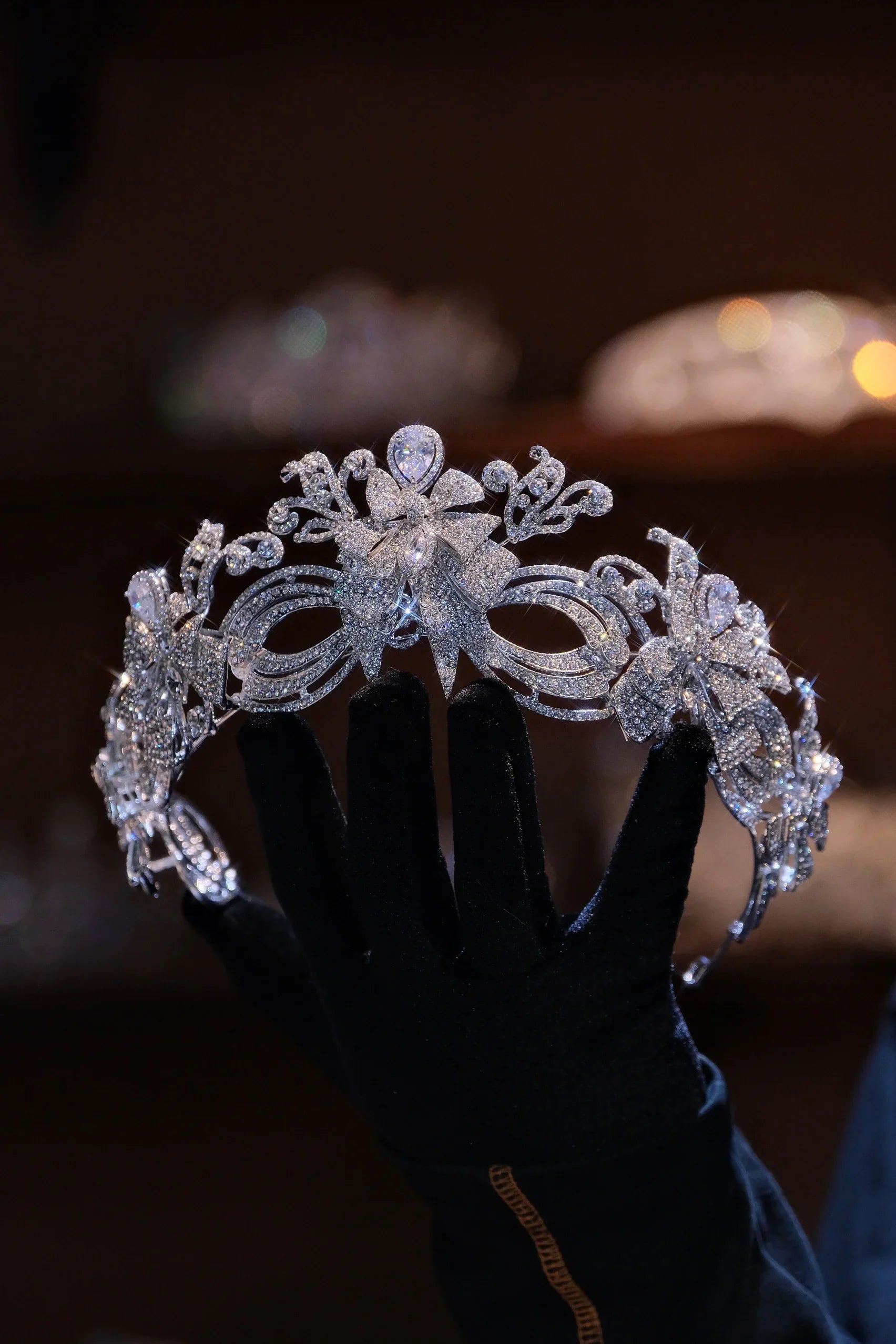 Bridal Hair Jewelry Rhinestones Zirconia Tiaras and Crowns Princess Queen Diadem For Brides Women Headpieces Wedding Accessories