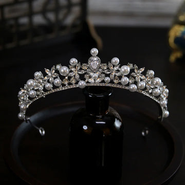 Princess Wedding Tiara Crown for Bride Hair Accessories, Heart-Shaped Crystal and Pearl Bridal Headdress as picture