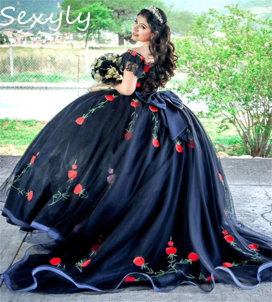Customized Black Charro Mexican Quinceanera Dress Off Shoulders Rose Embroidery Debutante Vestido De 15 Xv Años Puffy Gothic
