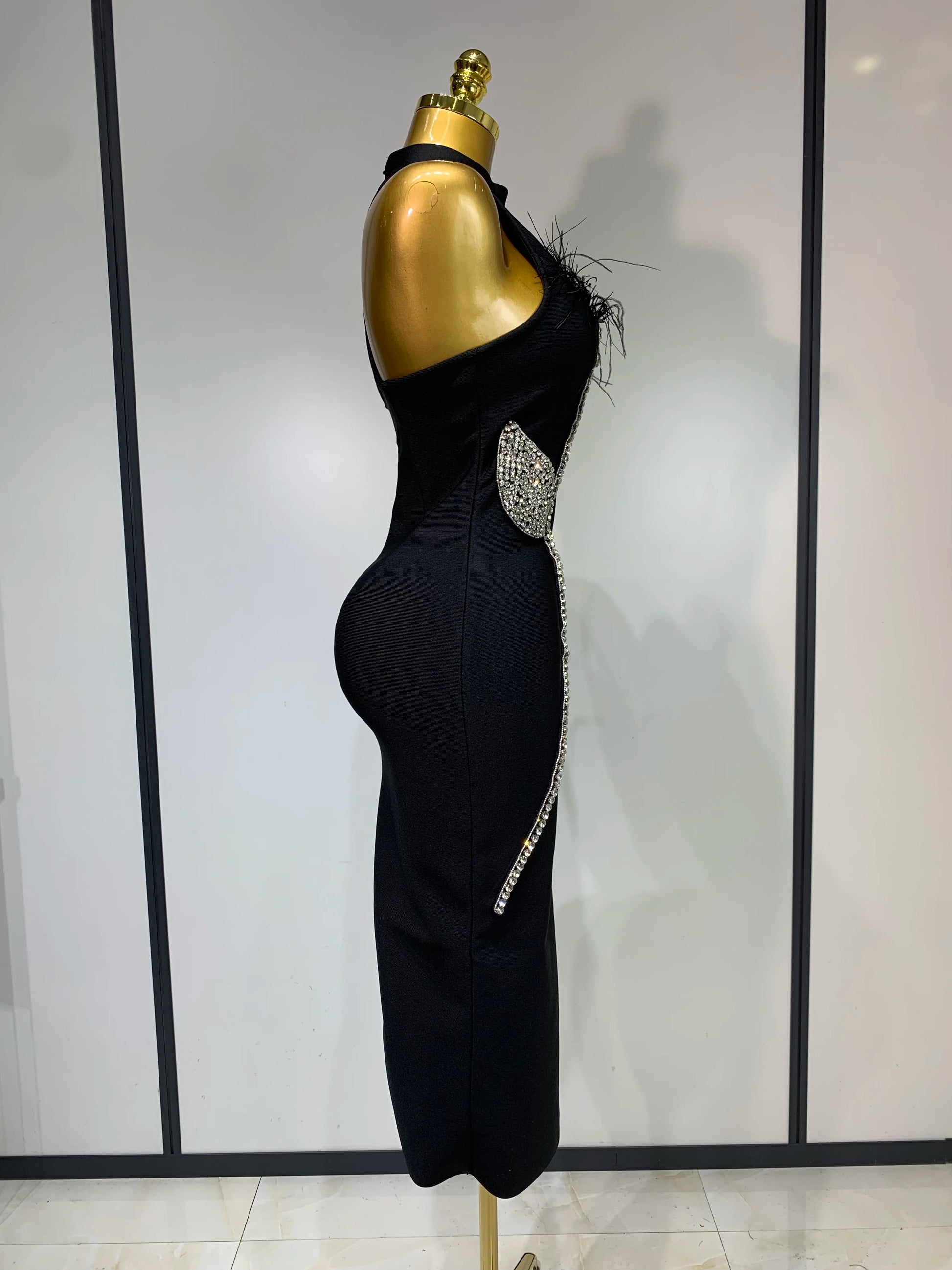 Women Luxury Diamonds Feather Black Bodycon Bandage Dress 2025 Celebrity Elegant Evening Party Birthday Nightclub Dresses