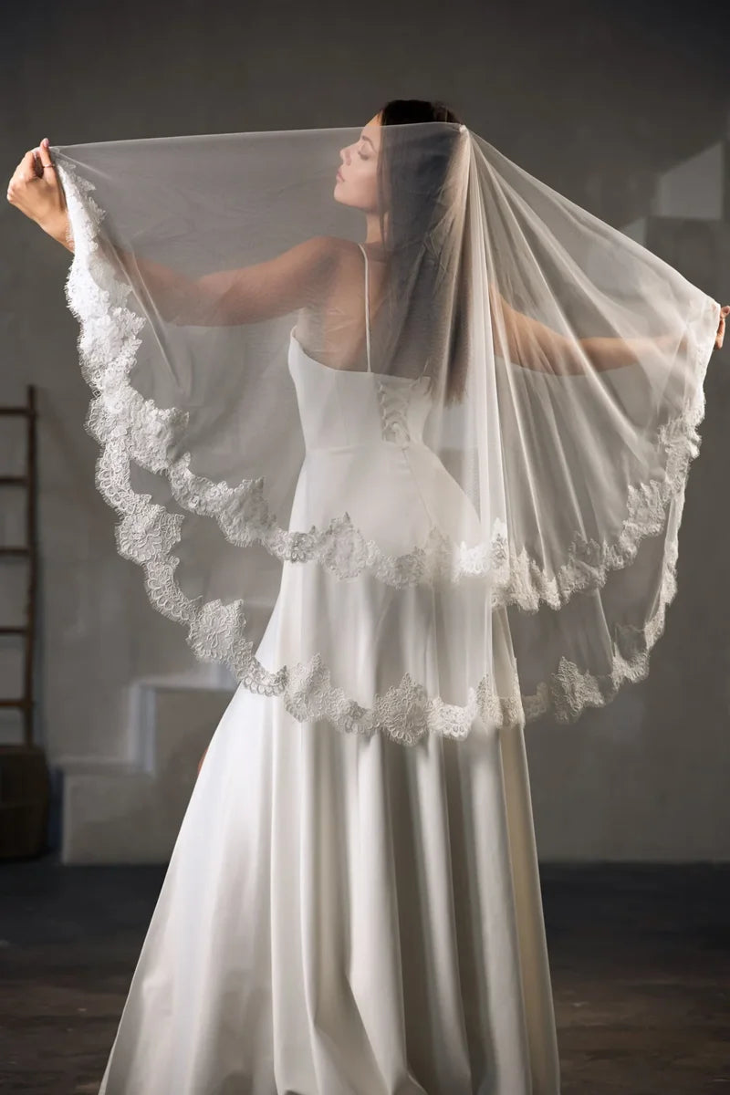 2 Layer Lace Trim Wedding Veil White Off-White Ivory Tulle Bridal Veil with Metal Comb 100cm