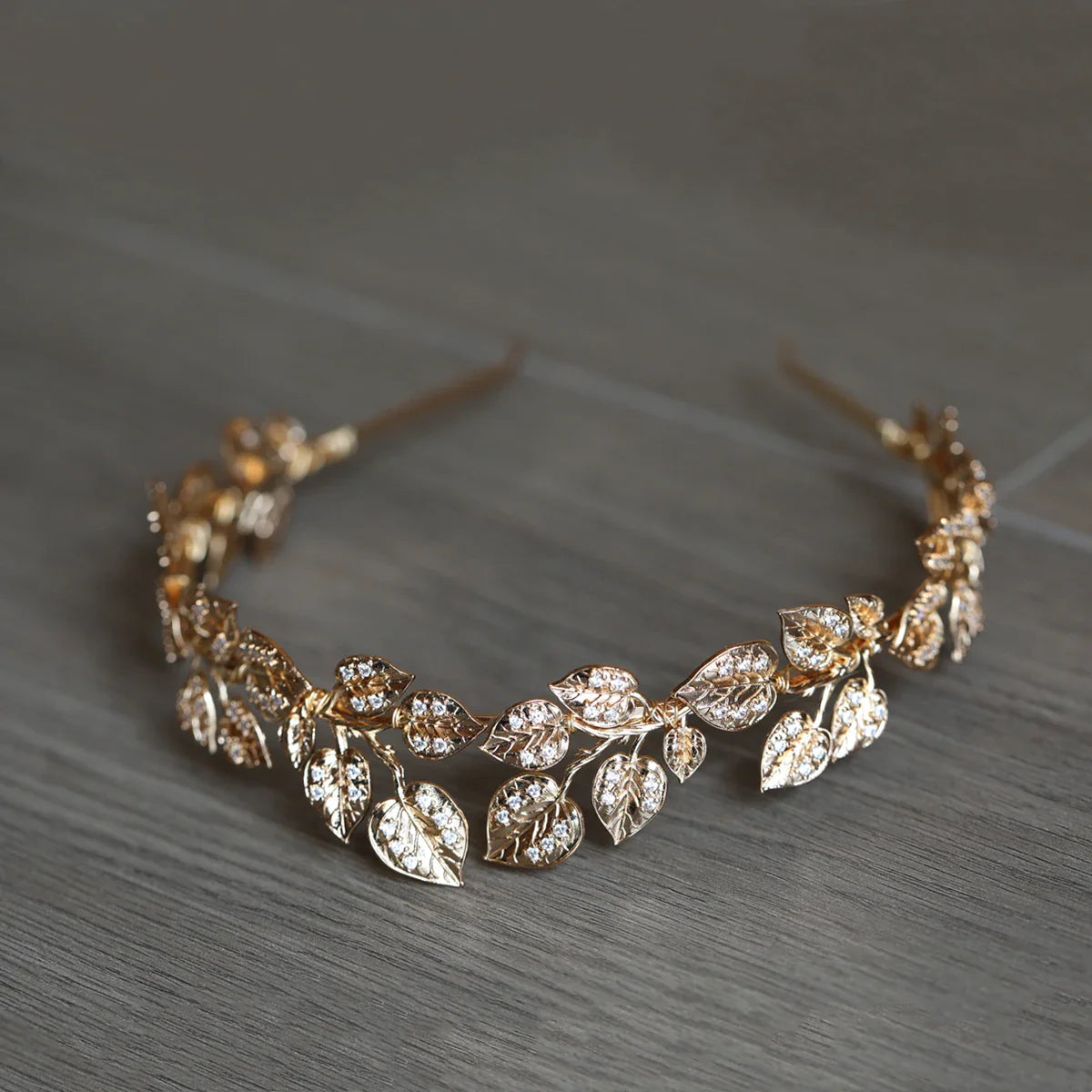 Wedding Hair Accessories Crystal Tiara Vintage Gold Color Baroque Headband Bride Hairband Party Leaf Headpiece Bridal Jewelry a