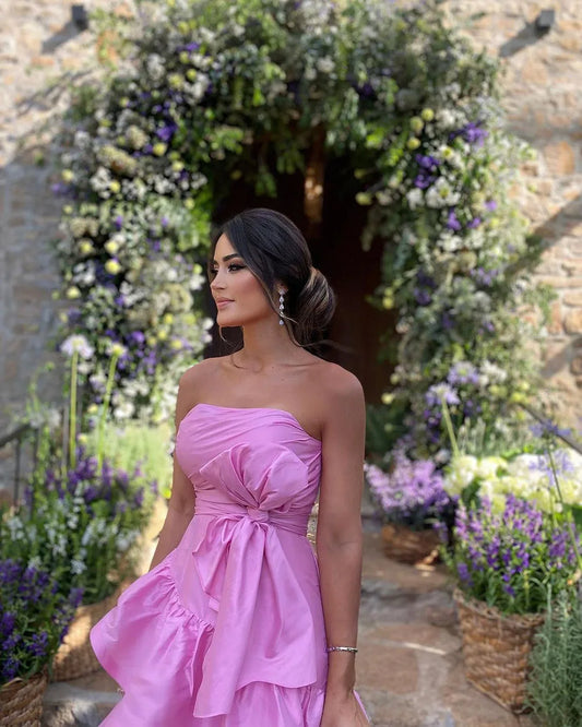 Elegante vestido de fiesta morado sin tirantes de satén con volantes y volantes formales hasta el suelo vestidos de fiesta