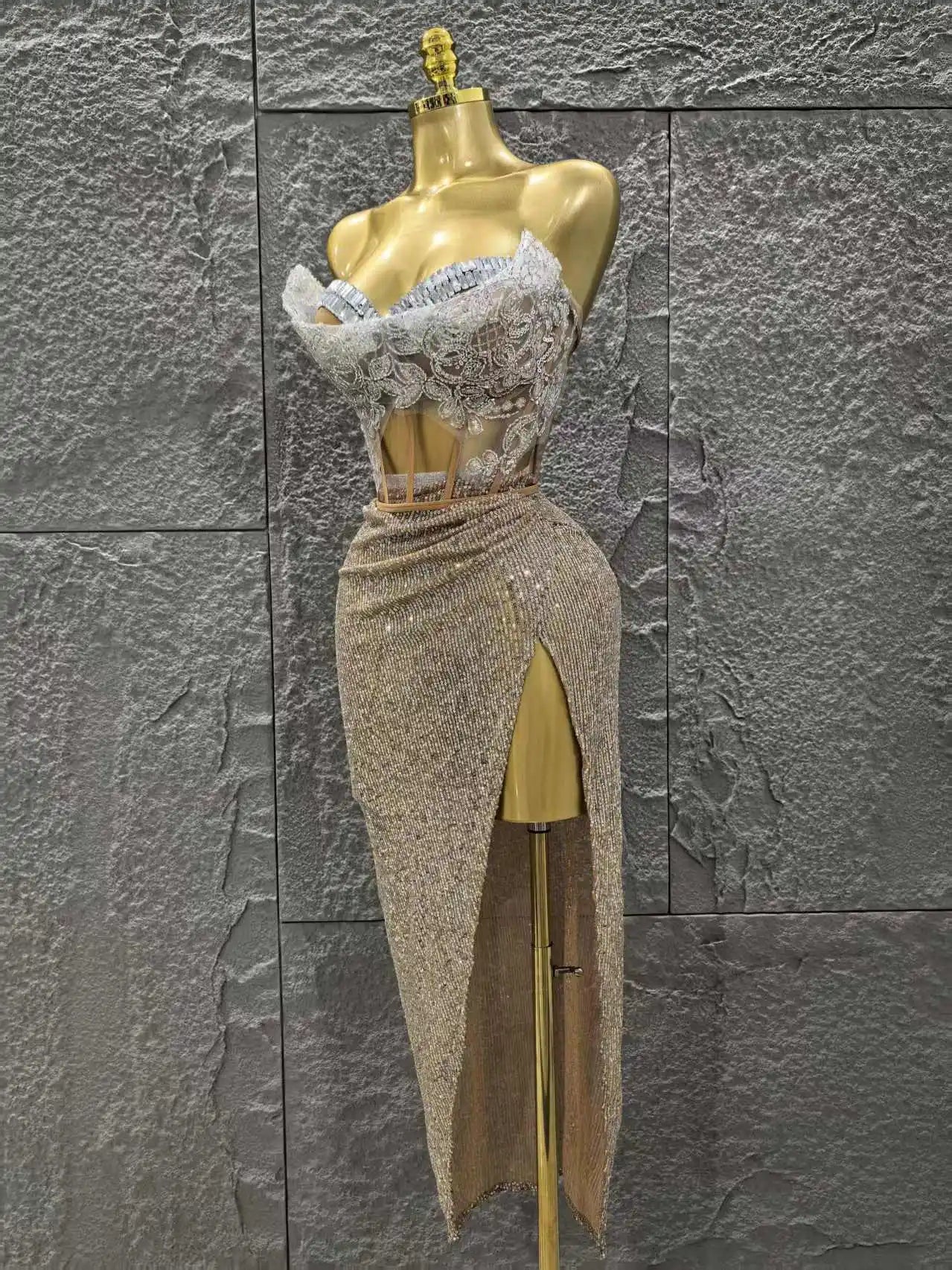 Women Sexy Strapless Shinning Crystal 2 Pieces Bodycon Mid-calf Dress Celebrate Bar Singer Performance Stage Wear