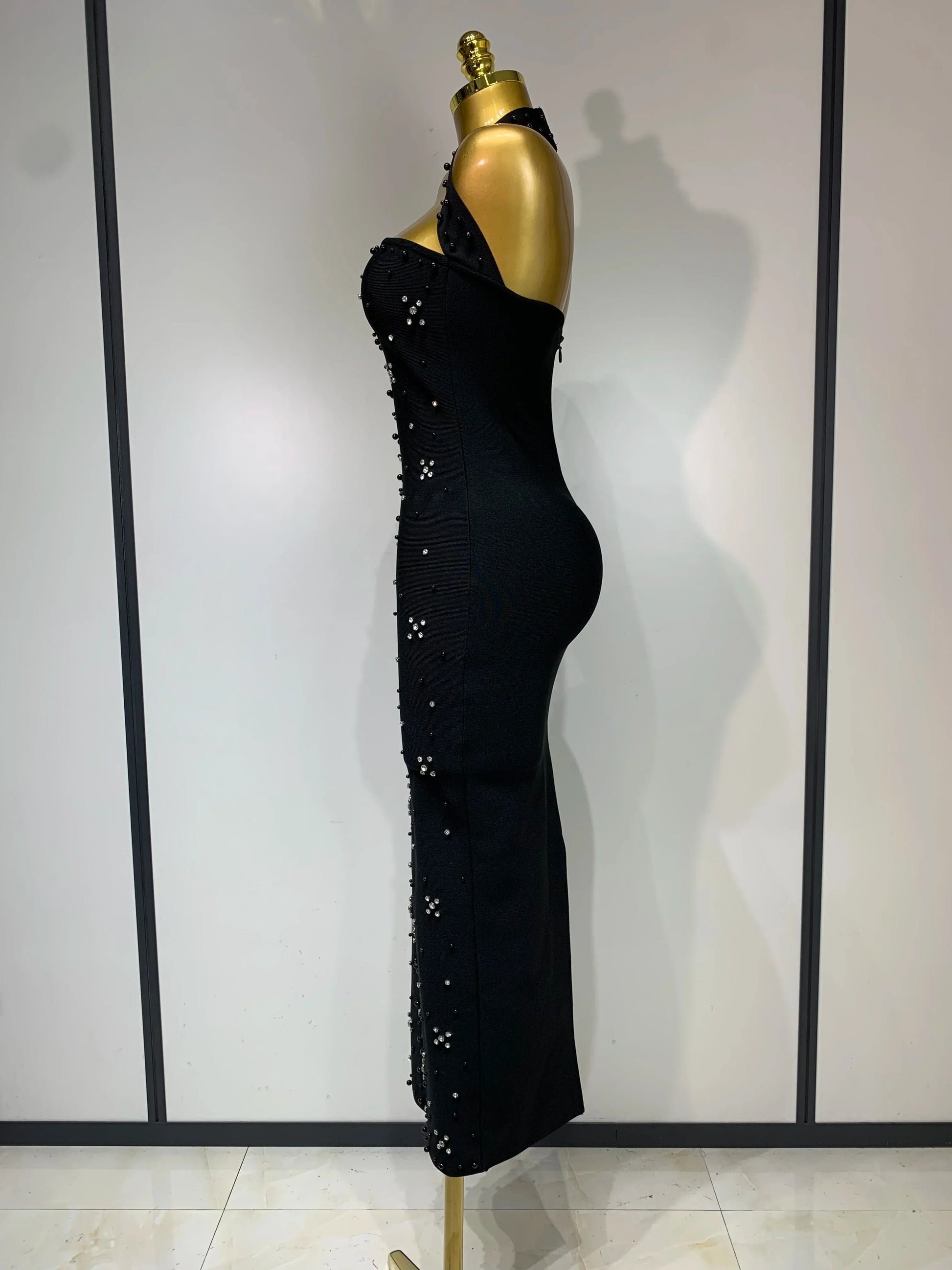 Elegant Sparkly Rhinestone Pearl Halter Backless Bodycon Bandage Long Dress Women Luxury Birthday Evening Party Gowns