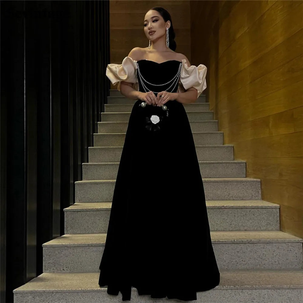 Elegant Black Satin A-Line Prom Dress Strapless Off The Shoulder Puff Sleeves Floor Length Evening Dress فساتين الس