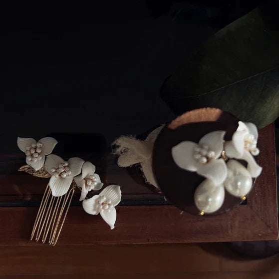 Wedding Accessories Flower Floral Head Pieces Pearl Hair Comb Clip Pin For Brides Women Vintage Baroque Hairpin Bridal Jewelry