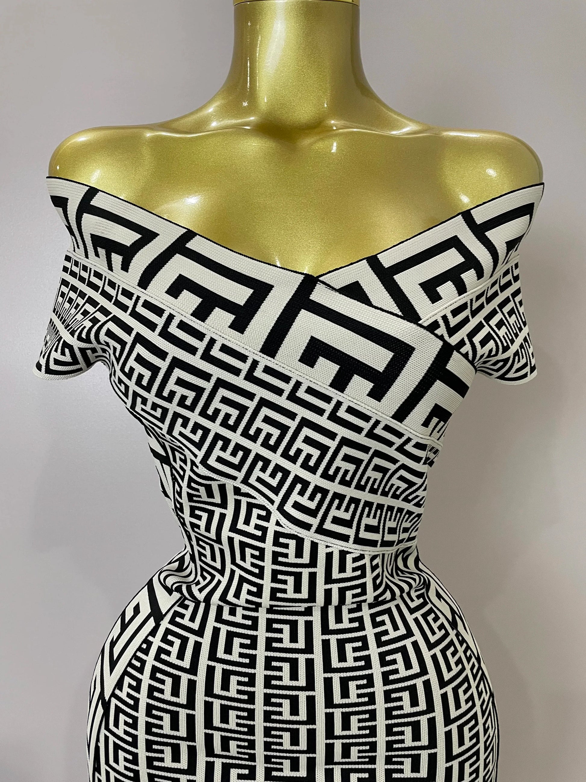 Women Sexy Jacquard Slash Neck Off Shoulder Bodycon Mini Bandage Dress Elegant Evening Birthday Party Dress
