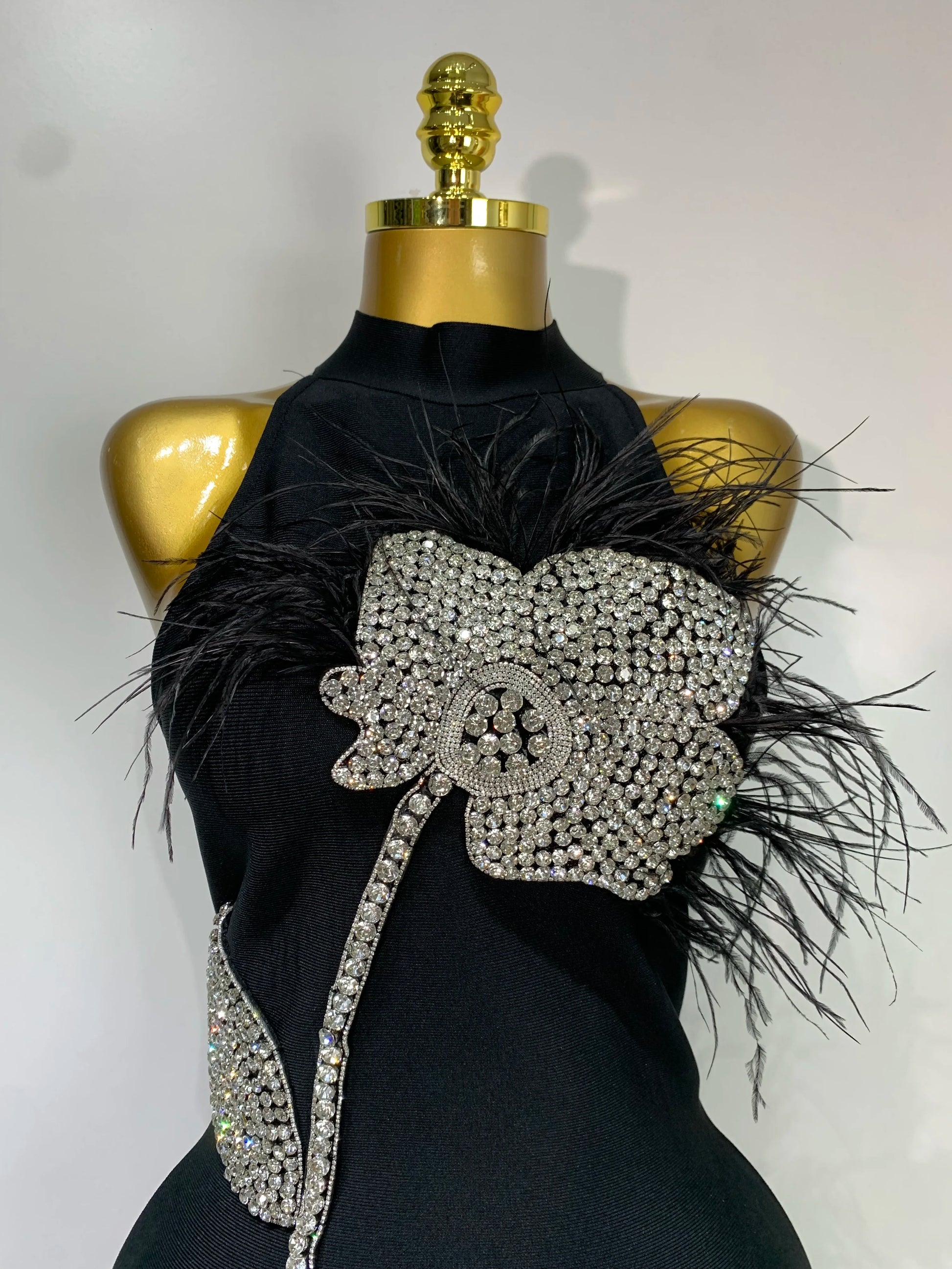 Women Luxury Diamonds Feather Black Bodycon Bandage Dress 2025 Celebrity Elegant Evening Party Birthday Nightclub Dresses