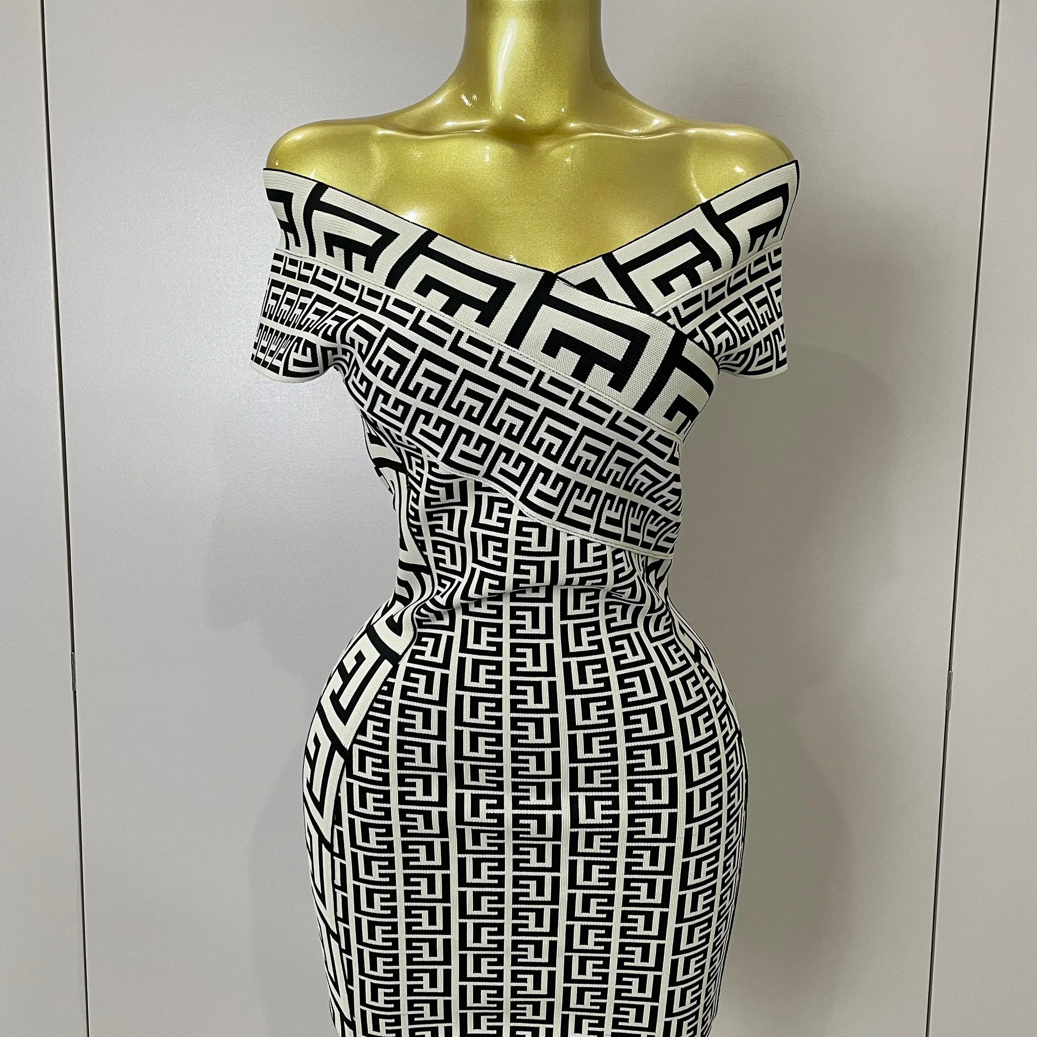Women Sexy Jacquard Slash Neck Off Shoulder Bodycon Mini Bandage Dress Elegant Evening Birthday Party Dress black