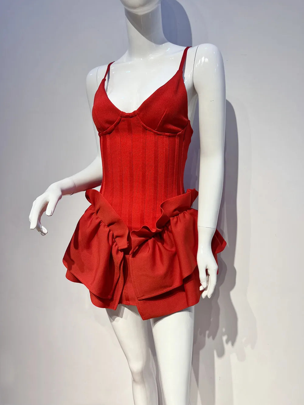 Red Color Women Sleeveless Sexy V-Neck Bodycon Mini Bandage Dress Ruffles Fashion Celebrate Birthday Party Girls' Dress Vestido Red