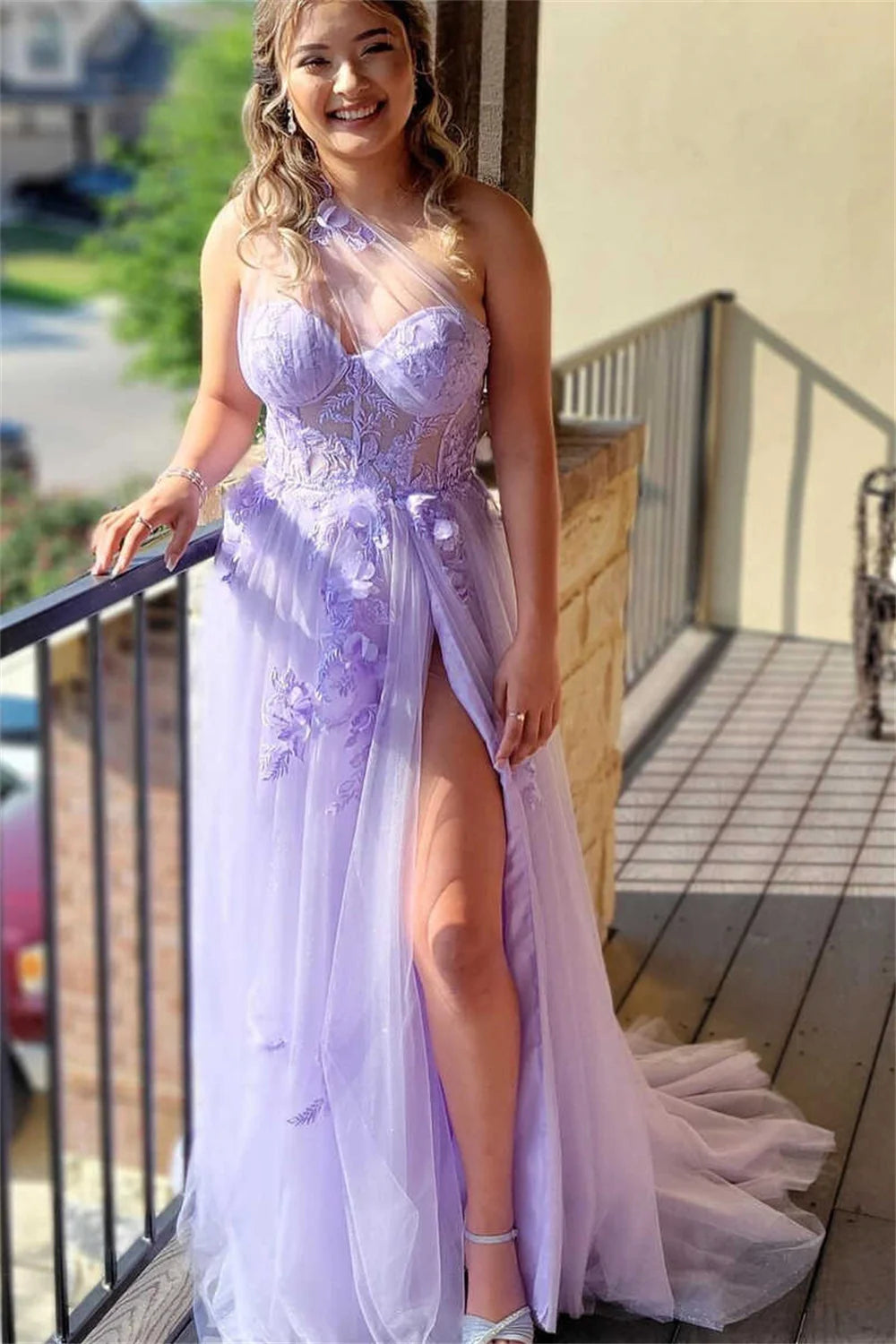 Lavender Prom Dresses One Shoulder Lace Embroidery Wedding Dress Elegant Sleeveless Sexy Side Split Vestidos De Fiesta