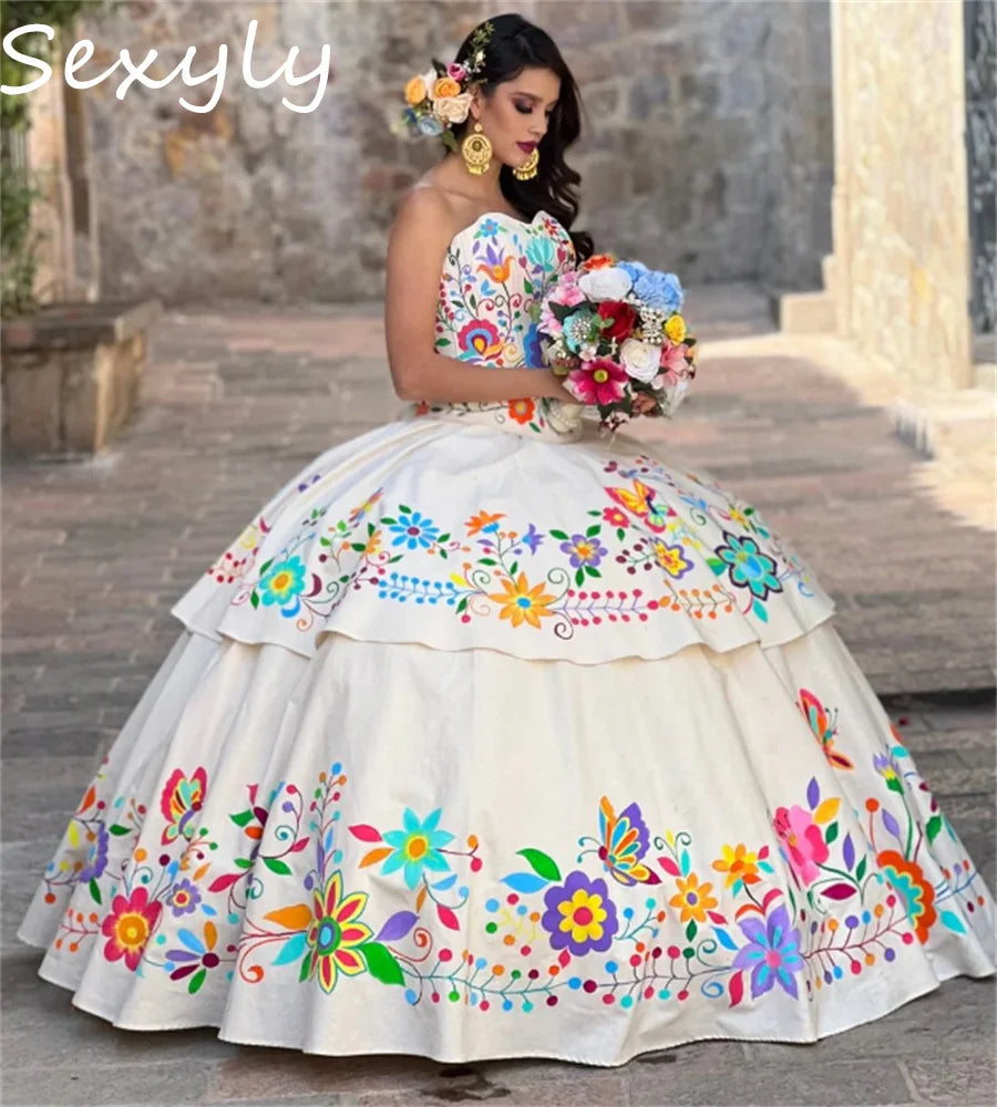 Customized Mexican Charro Quinceanera Dresses 2025 Sweetheart Ball Gown Lace Up Colorful Embroidery Fifteen Birthday Party Dress
