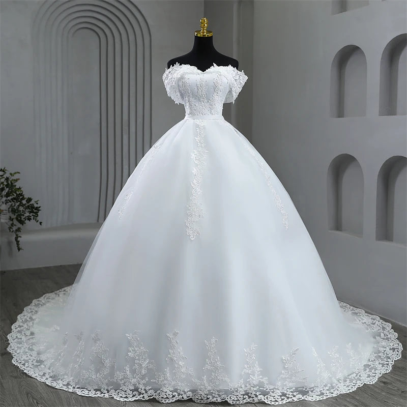 Plus Size White Wedding Dresses Off The Shoulder Wedding Gowns Elegant Long Appliques Pearls Bridal Dress Floor or Long Train