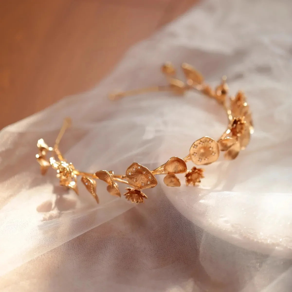 Wedding Hair Accessories Lotus Flower Headband Tiara Crystal Headpiece Crown Gift Brides Leaf Headdress Headwear Bridal Jewelry