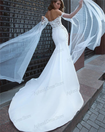 Moderna bröllopsklänningar graciösa brudklänningar Satin och spetsmantel sjöjungfruer av axelkläderna för brudar Vestidos de Novia