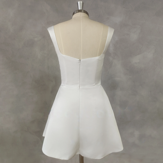 Mini vestido de noiva de cetim com decote quadrado sem mangas linha A com zíper nas costas acima do joelho vestido de noiva curto