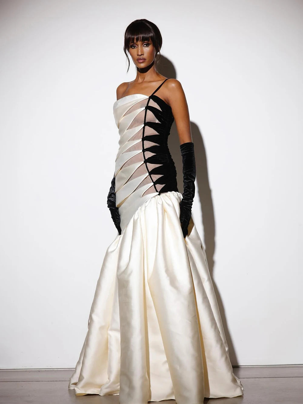 Elegant Strapless Slim Long Dress Sexy One Shoulder Black And White Contrasting Evening Gowns Banquet Wedding Dress For Women