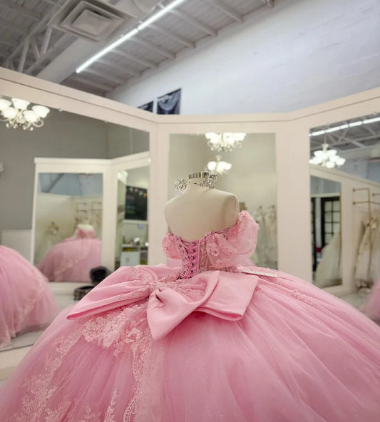 Fluffy Pink Lace Quinceanera Dresses 2025 Masquerade Ball Gown Batas de 15 Quinceañera Debutante Xv Anos Sweet 16 Customized