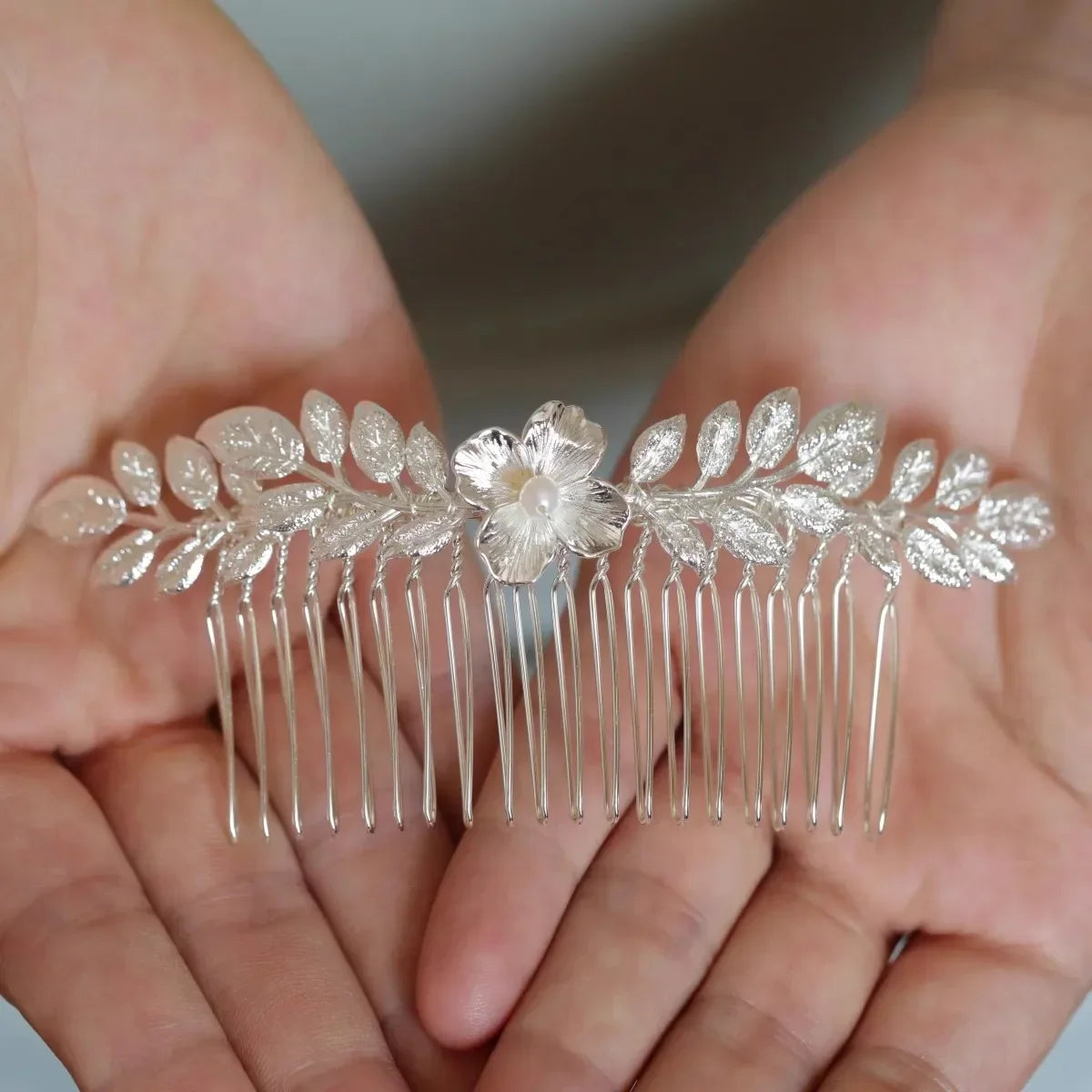 Silver Color Leaf Hair Comb Pin Clip Freshwater Pearl Hairpin For Brides Women Head Pieces Wedding Accessories Bridal Jewelry b