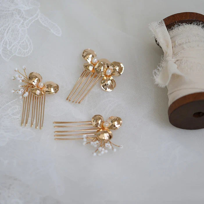 Bridal Jewelry Flower Head Pieces Pearl Hair Comb Pin For Bride Bridesmaids Women Vintage Gold Color Hairpin Wedding Accessories