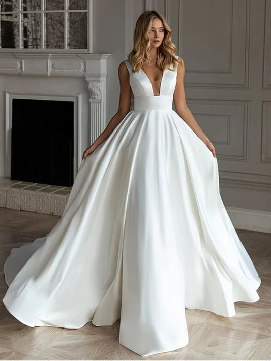 Une robe de mariée en ligne Robes de mariée en satin princesse sexy v robes de fête de mariage au cou