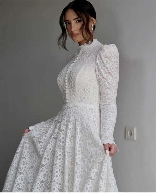 Haohao Modest Cuello alto Lleno de encaje Una línea Vestidos de novia Manga larga Botones de cuello alto Iglesia rural Vestidos de novia vintage