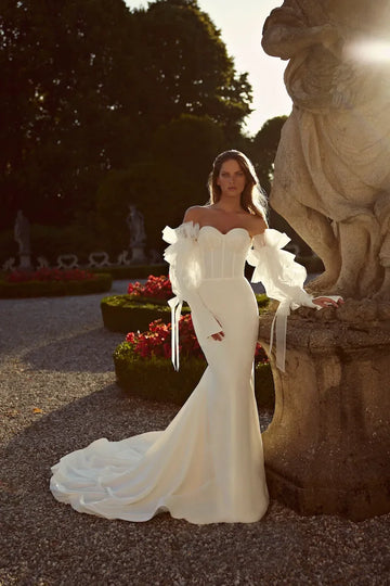Robes de mariée de sirène sexy élégante luxueuse chérie de l'épaule à manches longues robes nuptiales balayez les vestiges de train vestidos