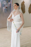 Flower Embroidered Bridal Veil Lace Floral Wedding Veil Fingertip Length Wildflower Veil with Metal Comp