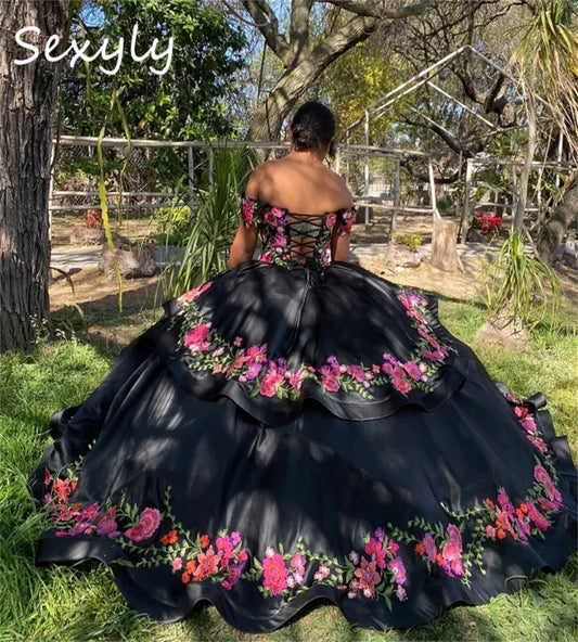 Black Mexican Quinceanera Dresses Charro Plus Size Colorful Embroidery Masquerade Vestidos De Quinceañera Debutante Customized
